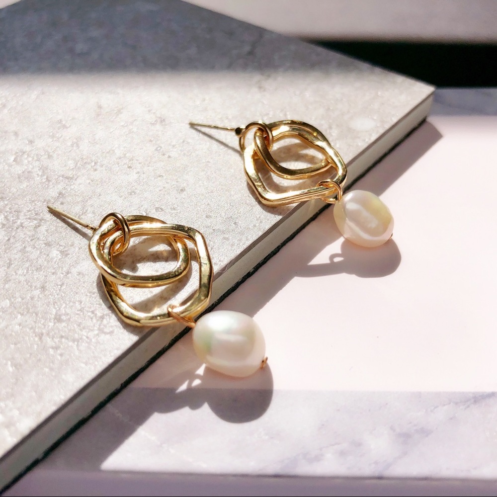 NEW Irregular Pearl Silver Post Fashion Studs